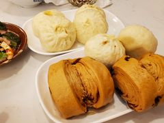 -李与白包子铺(桐梓林店)