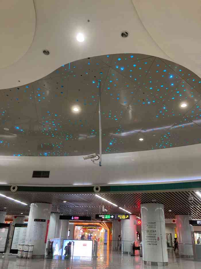 三阳广场(地铁站)-"72绿哥74 2018.10.19 ╬══→.