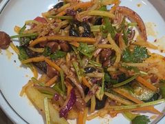 -青瓦餐厅·生鱼片·韩园烤肉(西塔店)