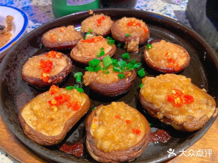 八爪章·东北烧烤·专业团建·企业年会(购物公园店)铁板香菇图片