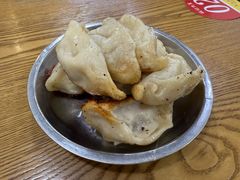 -黄阿姨锅贴大王(万航渡路店)