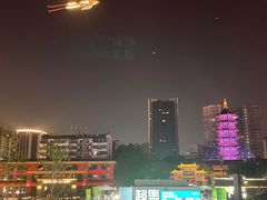 -绳金塔