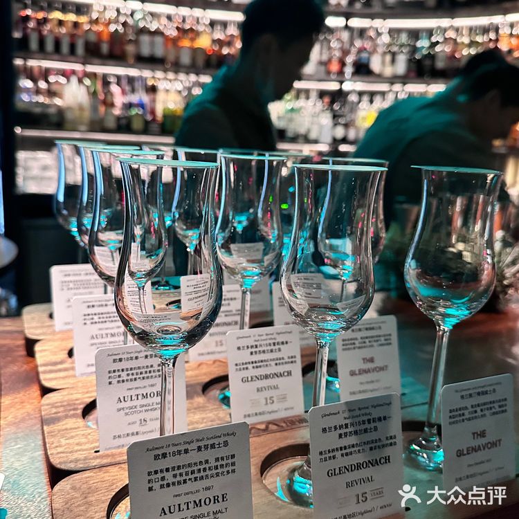 广州新店 二沙岛氛围感清吧「M绿洲」