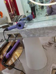 -In Style Hair Salon