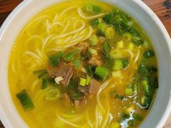 红烧牛肉面-方城服务区餐厅