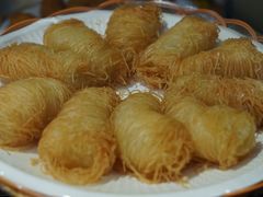 -三亚火车头万人海鲜广场