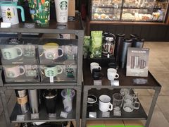 零售区-星巴克臻选(深圳华强北茂业店)