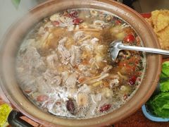 -威邵鸡煲(西华路总店)