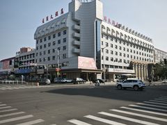 -贝尔大酒店(海拉尔伊仕丹购物广场店)