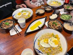 双溏心蛋炸酱面-中国凉都黄牛肉馆(杭州总店)