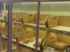 面包甜点陈列柜-C·BREAD饱仓(北苑店)
