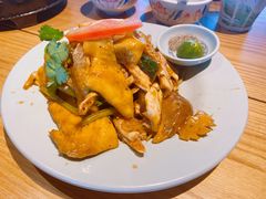 -大头虾越式风味餐厅(光明广场店)