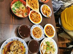 -爆炸头阿姨小四川正宗川味小吃(无任何分店)