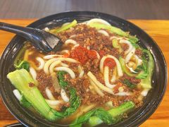 -丽虹云南过桥米线(兴工街店)