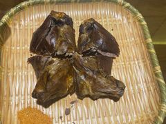 -东口码头·烧鸽子·鱼头泡饼·地方菜(金鹰悦城店)