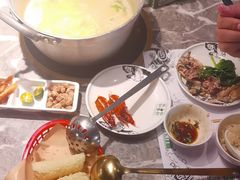 -禄婶鸡煲·打边炉