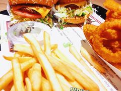 -The Habit Burger Grill 哈比特汉堡(复兴soho店)