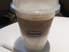 外带拿铁-哈根达斯(陆家浜路店)