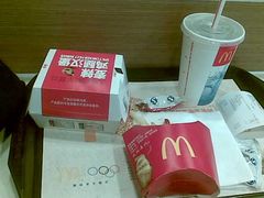 -麦当劳(轻轨曹杨路店)