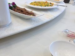 -南郊宾馆·风味自助餐厅·山东十六地市特色菜