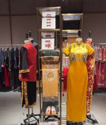 点击看大图 -藤薰定制中式嫁衣礼服旗袍店