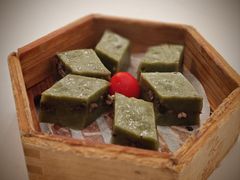 -来龙宴龙文化博物餐厅(假日广场店)