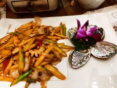 -黄泥岗·地道湖北菜(奥特莱斯店)