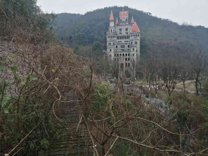 重庆九龙坡霸下意城堡图片