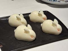 椰汁玉兔糕-侨美食家·41年地道粤菜(珠江新城店)