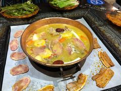 -哈吱喂丽江火塘·牦牛火锅(五一街店)