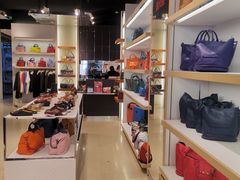 -Longchamp(佛罗伦萨小镇奥特莱斯店)