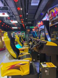 -嗨翻Hi-Fun竞技主题乐园·蹦床团建生日聚会(五棵松华熙店)