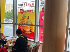 -麦当劳(北苑秋实路店)