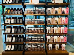 -Laderach 莱德拉(上海环贸iapm店)