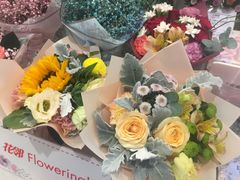 -花邻FloweringLife花艺气球派对(武康大楼店)