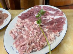 天衣無縫拚一兩肉-华哥新鲜猪精品美食