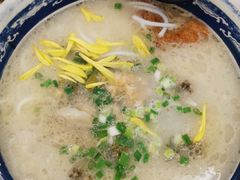 -新世界·过桥米线宴