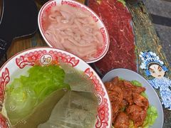 -重庆川渝肥妹火锅