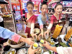 -刘姐啤酒鱼民族演艺餐厅(西街总店)