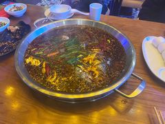 -红牌美蛙鱼头火锅(万辉国际广场店)