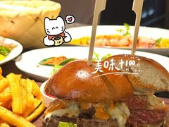 -LESCEDARS  Bistro香柏树(外滩店)