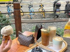 -LUNEURS月乐诗·烘焙甜品(华山路店)