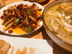 -十三式重庆江湖菜(金茂览秀城店)