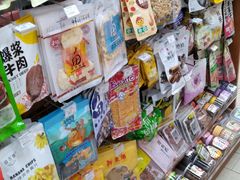 -全家便利店(宜山路站店)