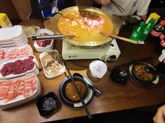 -天成·潮州牛肉脆肉鱼生蚝自助火锅
