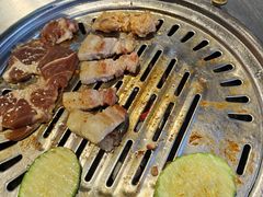 -哈哈碳都·牛肋条无限自助烤肉(台江万达店)
