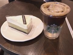 -星巴克臻选(南京金茂览秀城店)