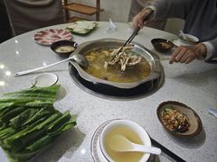 -乙丙丁正宗昭通天麻火腿鸡(总店)
