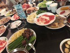 -爱伲牛肉火锅自助(景洪店)