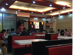 大堂-南城香·饭香串香馄饨香(赵公口店)